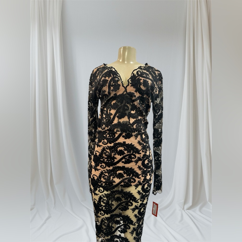 Black and Cream Long Sleeve Bodycon Dress with Plunge Neckline